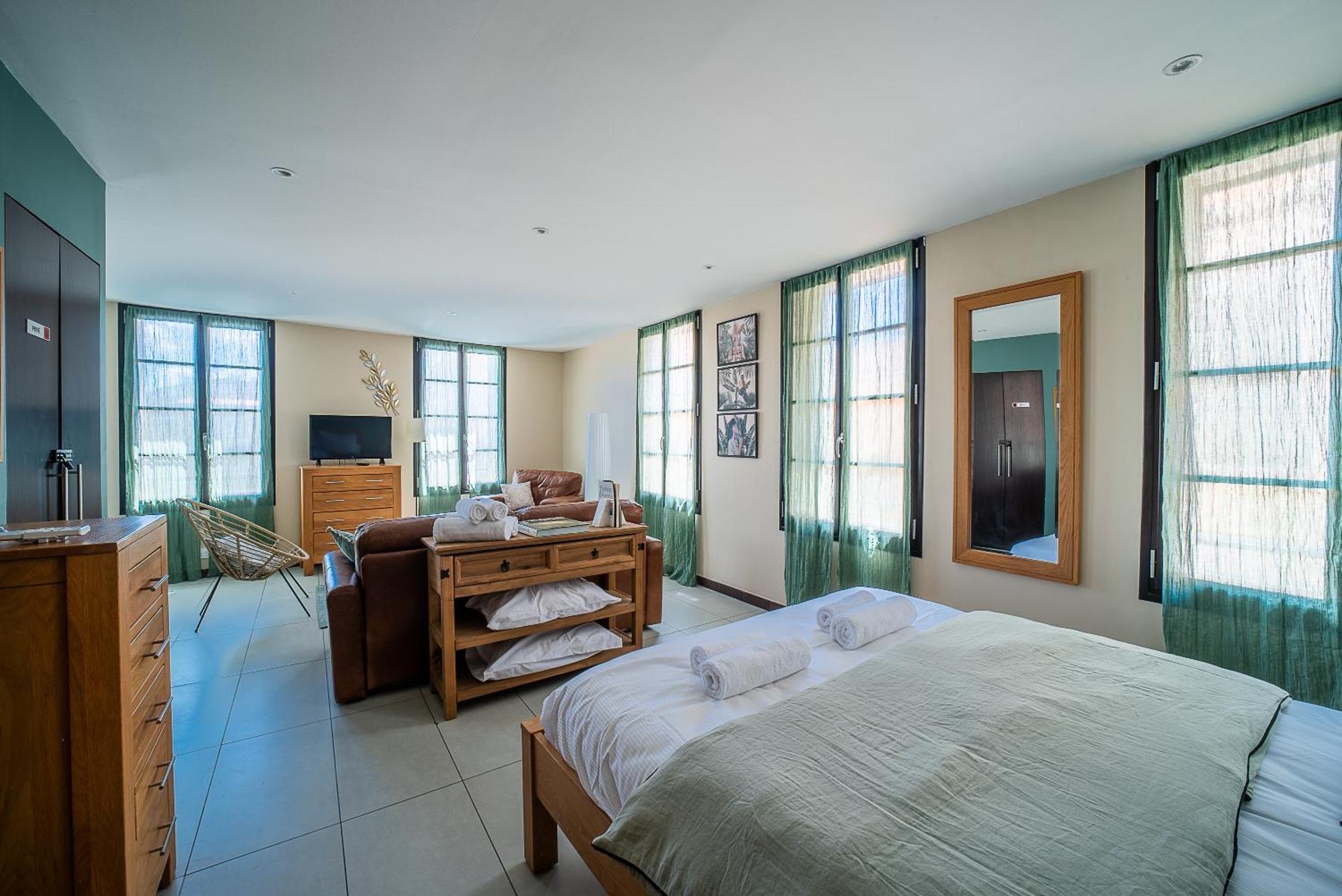 Suites Coronell D'En Vila Perpignan Bagian luar foto