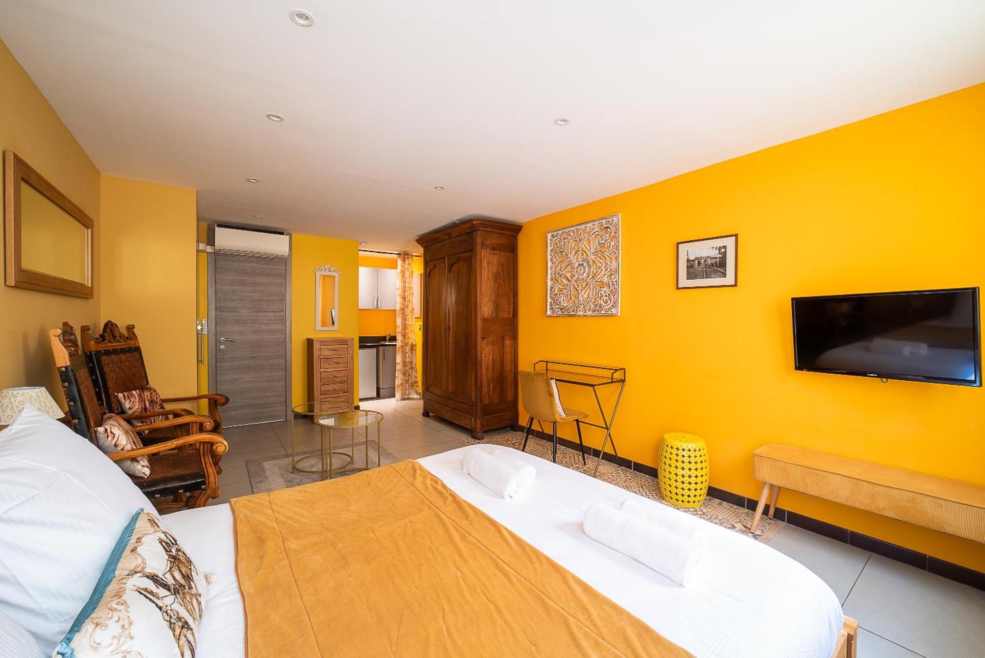 Suites Coronell D'En Vila Perpignan Bagian luar foto