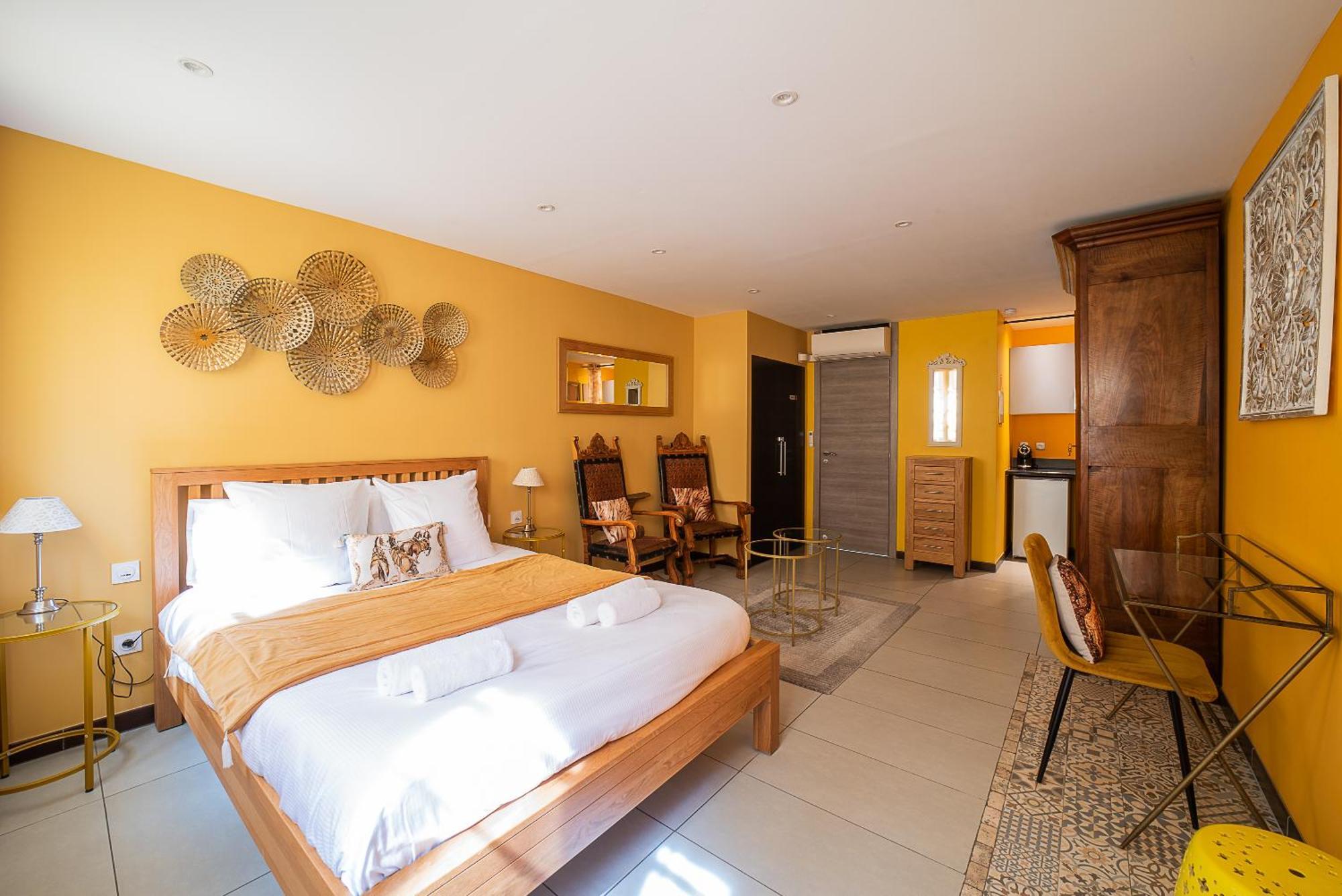 Suites Coronell D'En Vila Perpignan Bagian luar foto